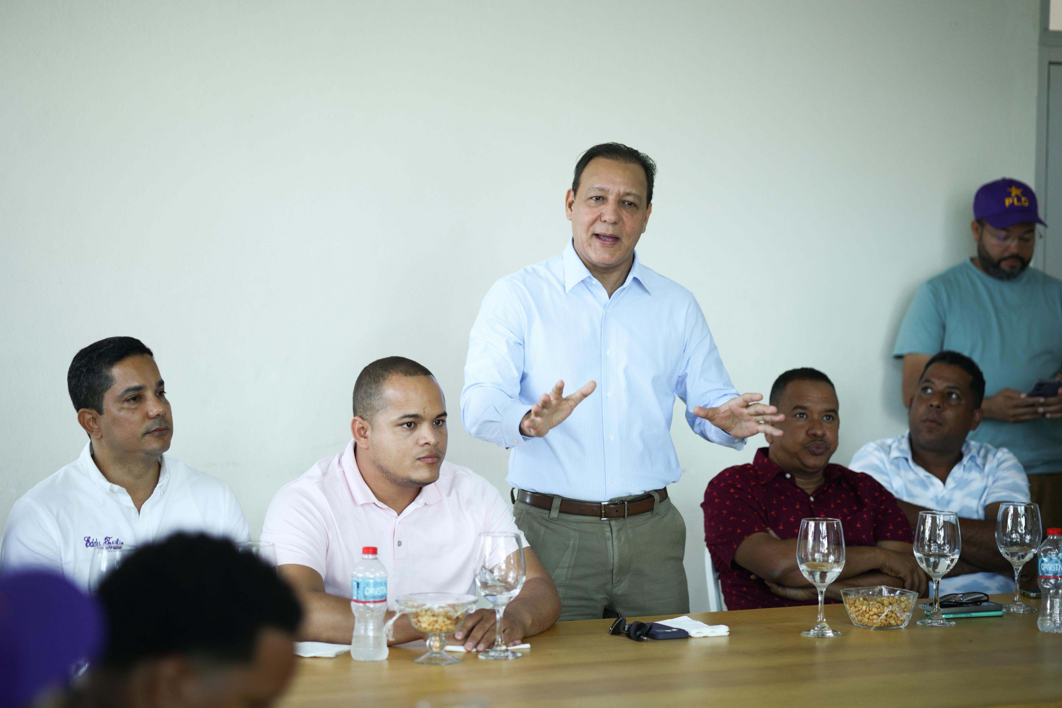 Abel Martínez exige que el Consejo de Gobierno en Santiago se traduzca en resultados y no se quede en teoría