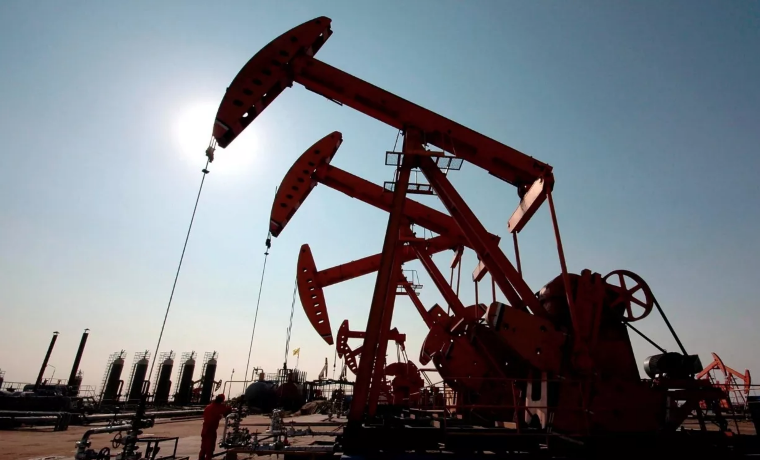 El petróleo de Texas termina en 69,23 dólares el barril una semana marcada por Ormuz