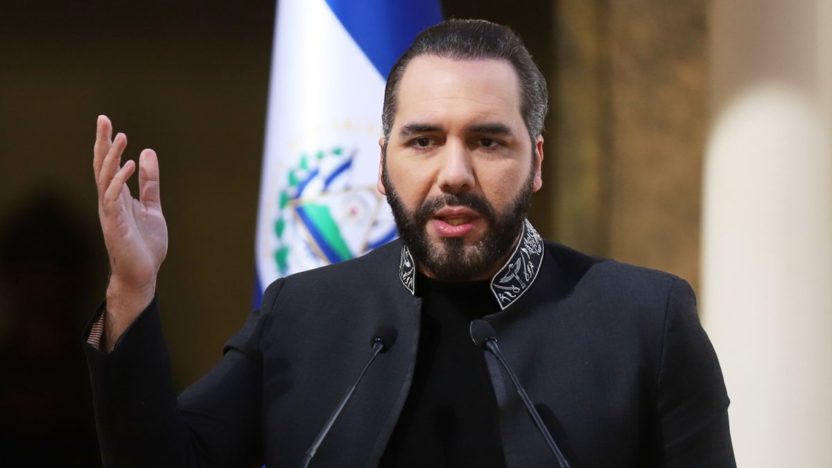 El Salvador envía 100 soldados de élite a Haití para buscar a militares desaparecidos