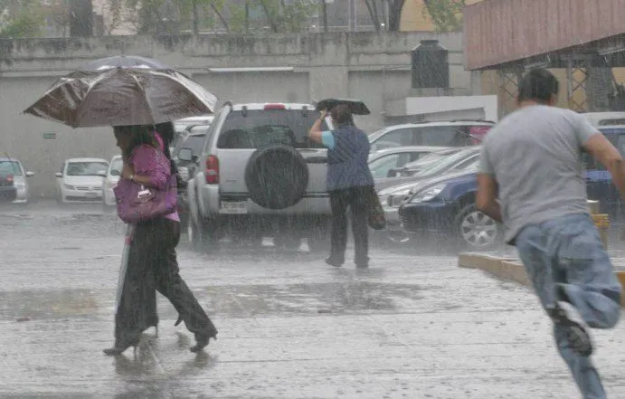 Prevén lluvias sobre el territorio nacional por incidencia de una vaguada