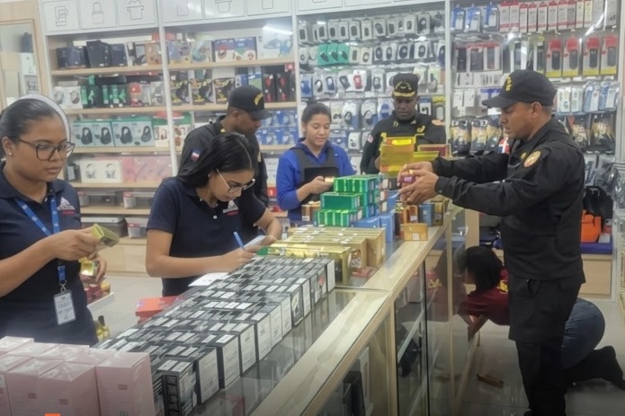 Ministerio de Trabajo cierra 24 comercios chinos por condiciones de riesgo y detecta graves violaciones laborales